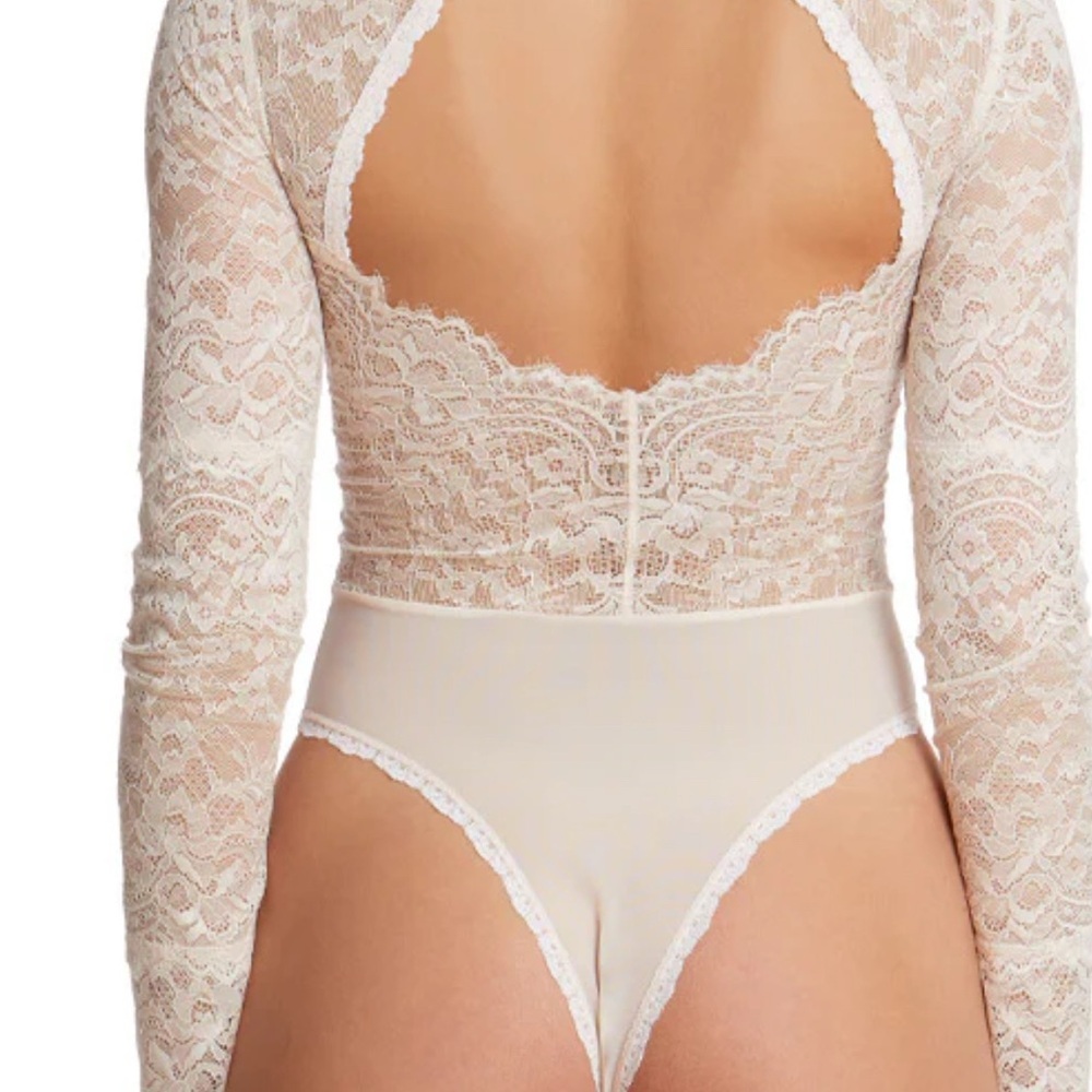 Trésor Long Sleeve Bodysuit Elegant Lace Bodysuit - Picture 5 of 8